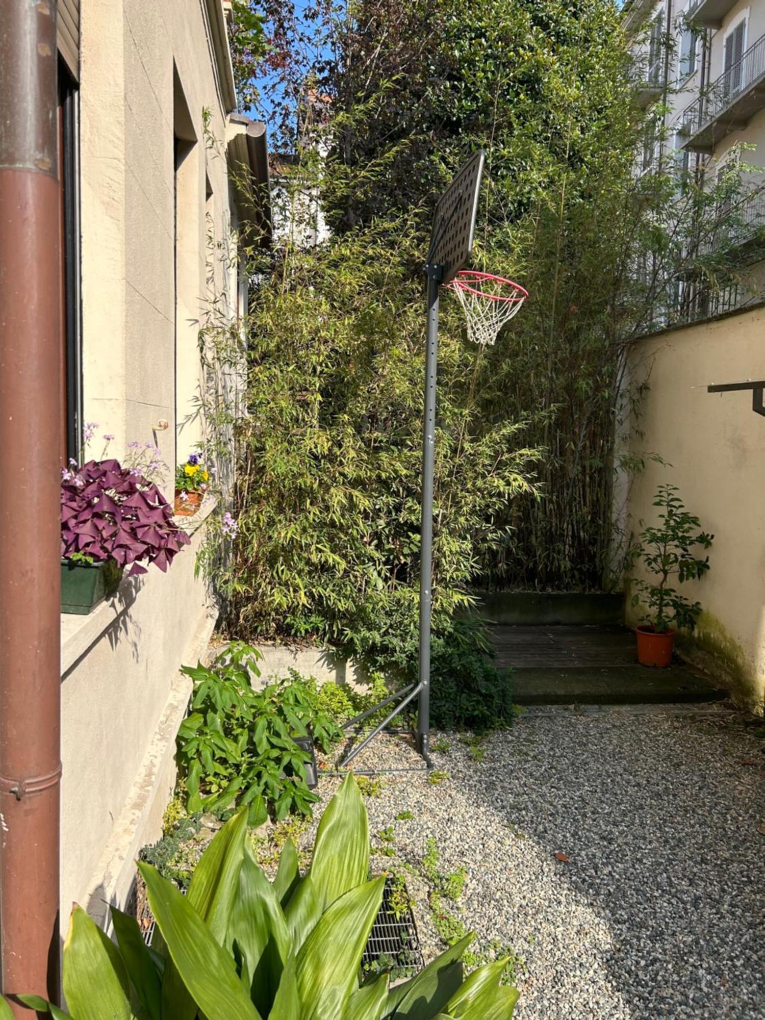 Apartment Loft Crimea Con Patio Turin